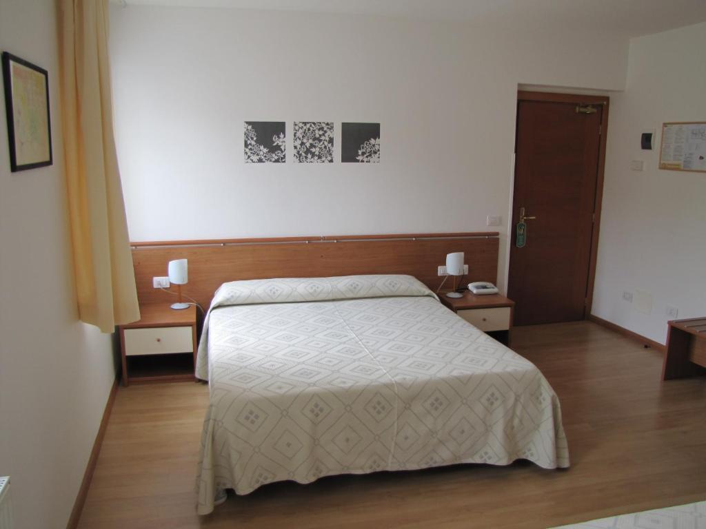 Hotel Scaranò Levico Terme Camera foto