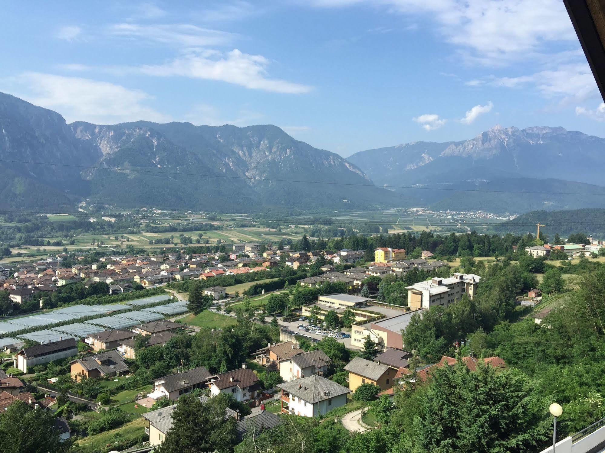 Hotel Scaranò Levico Terme Esterno foto