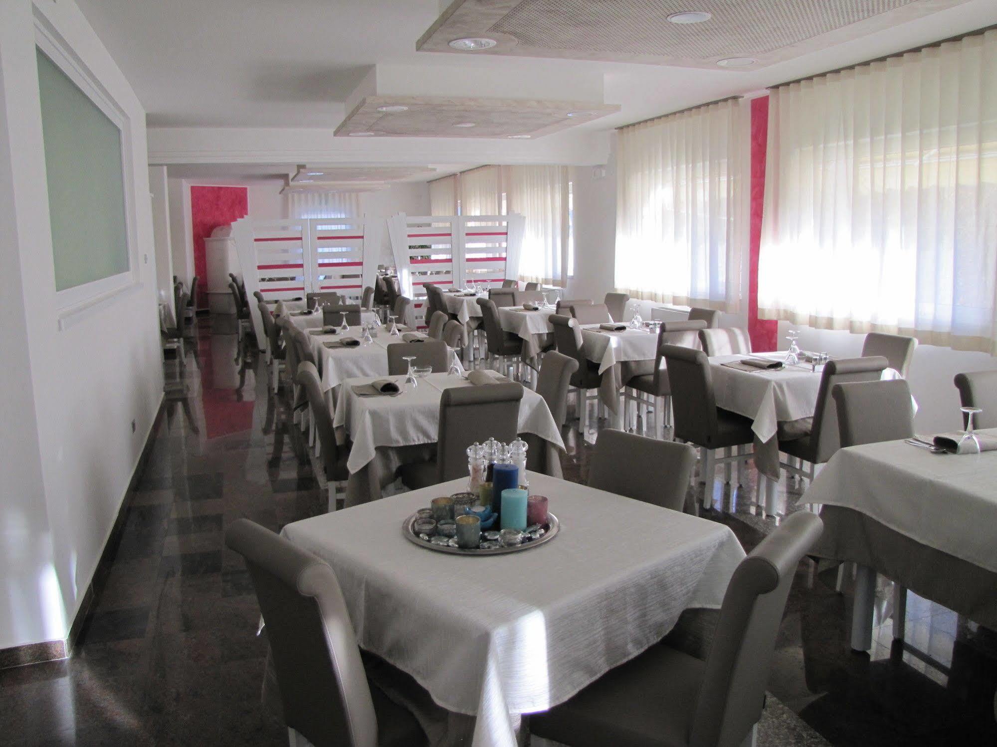 Hotel Scaranò Levico Terme Esterno foto
